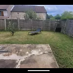 Holiday home Maison 2 Doubles Cour Et Jardin Serqueux (Haute-Marne)