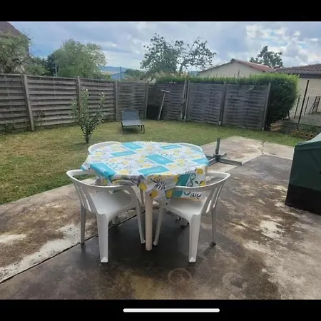 Maison 2 Doubles Cour Et Jardin 펜션 Serqueux (Haute-Marne)