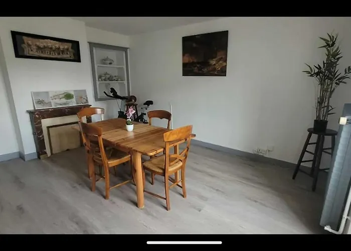 Maison 2 Doubles Cour Et Jardin Casa vacanze Serqueux (Haute-Marne)