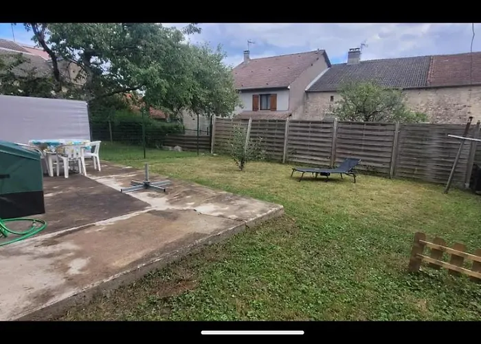 Maison 2 Doubles Cour Et Jardin * Serqueux (Haute-Marne)